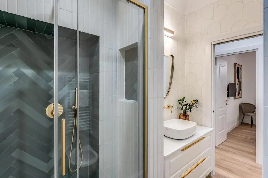 3 Bedroom Apartment Via Genova Monti Area Rome