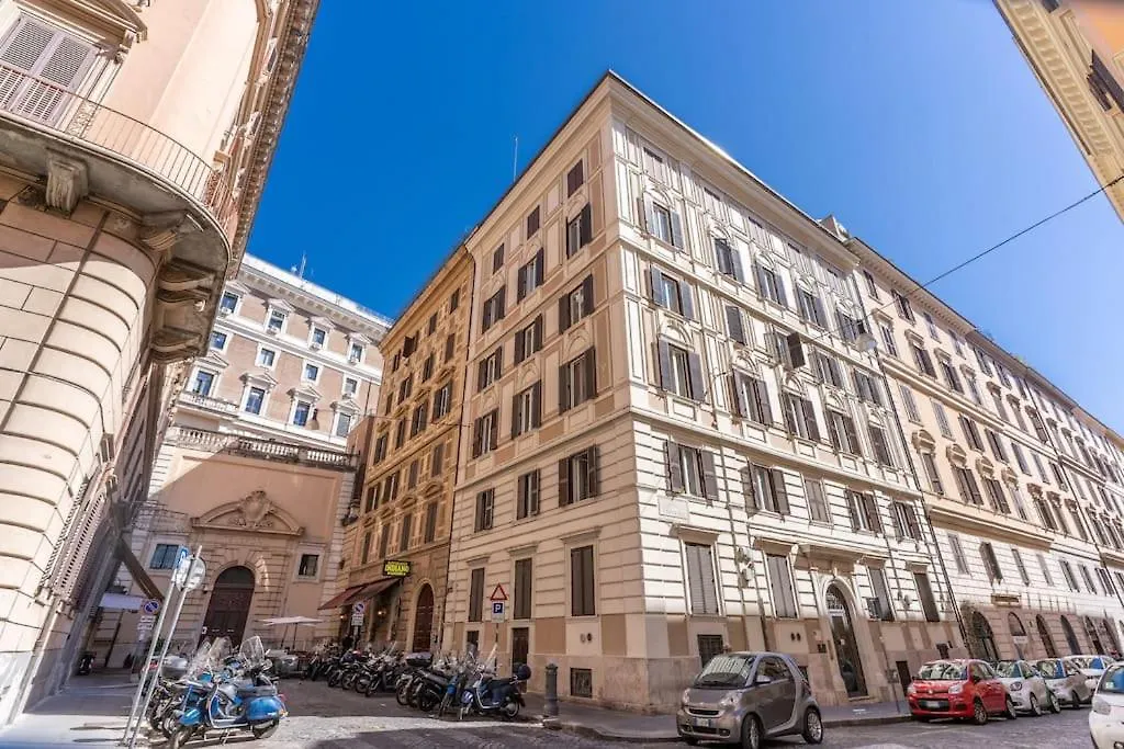 3 Bedroom Apartment Via Genova Monti Area Rome